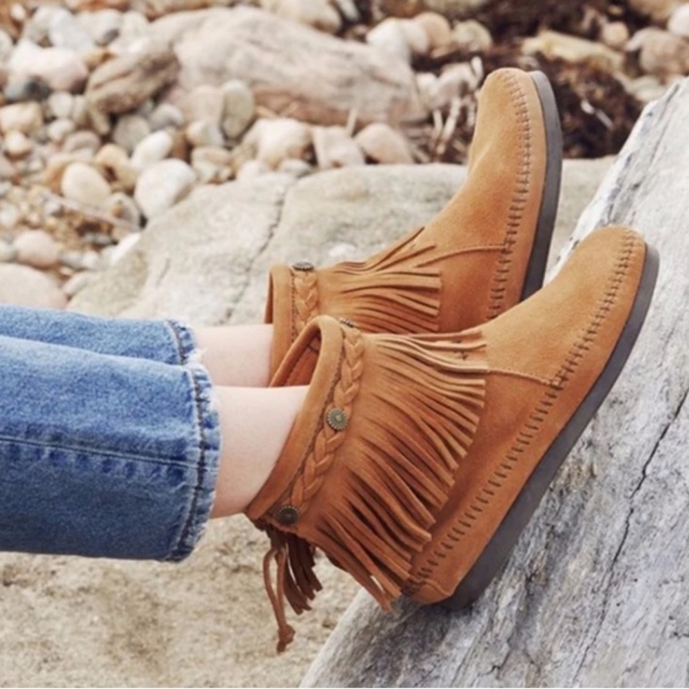 Minnetonka | Fringed Suede Ankle Moccasin Style Booties